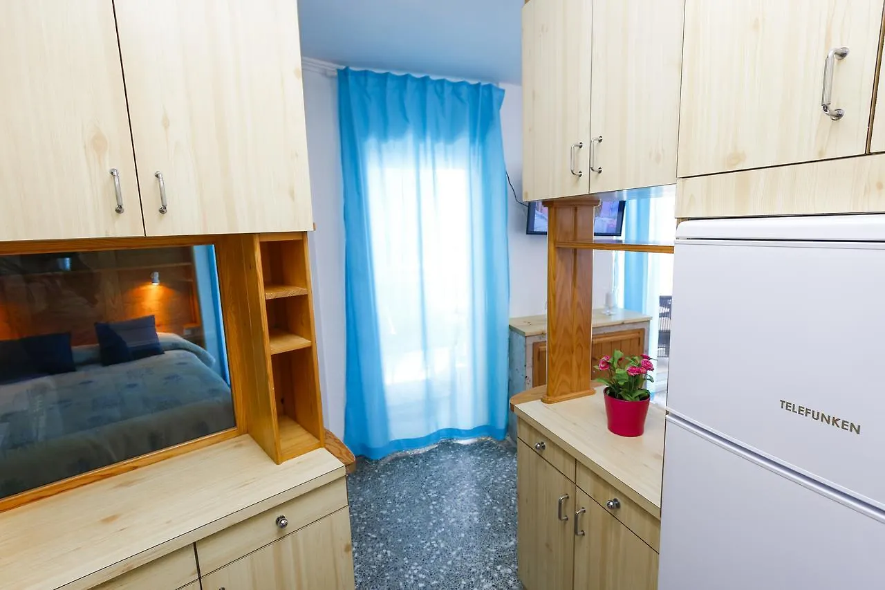 Pineda Beach Homestay By Turismar La Pineda Apartmán